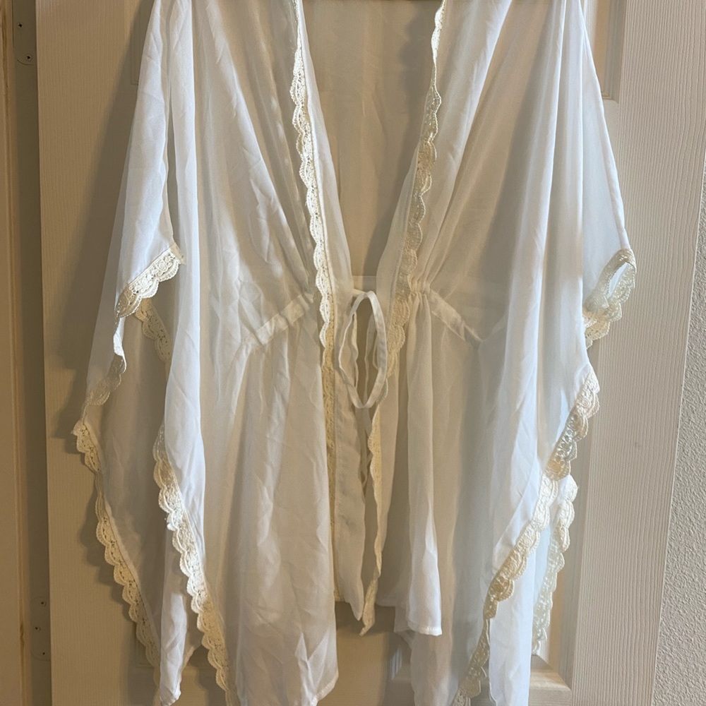 Cover up with adjustable sides